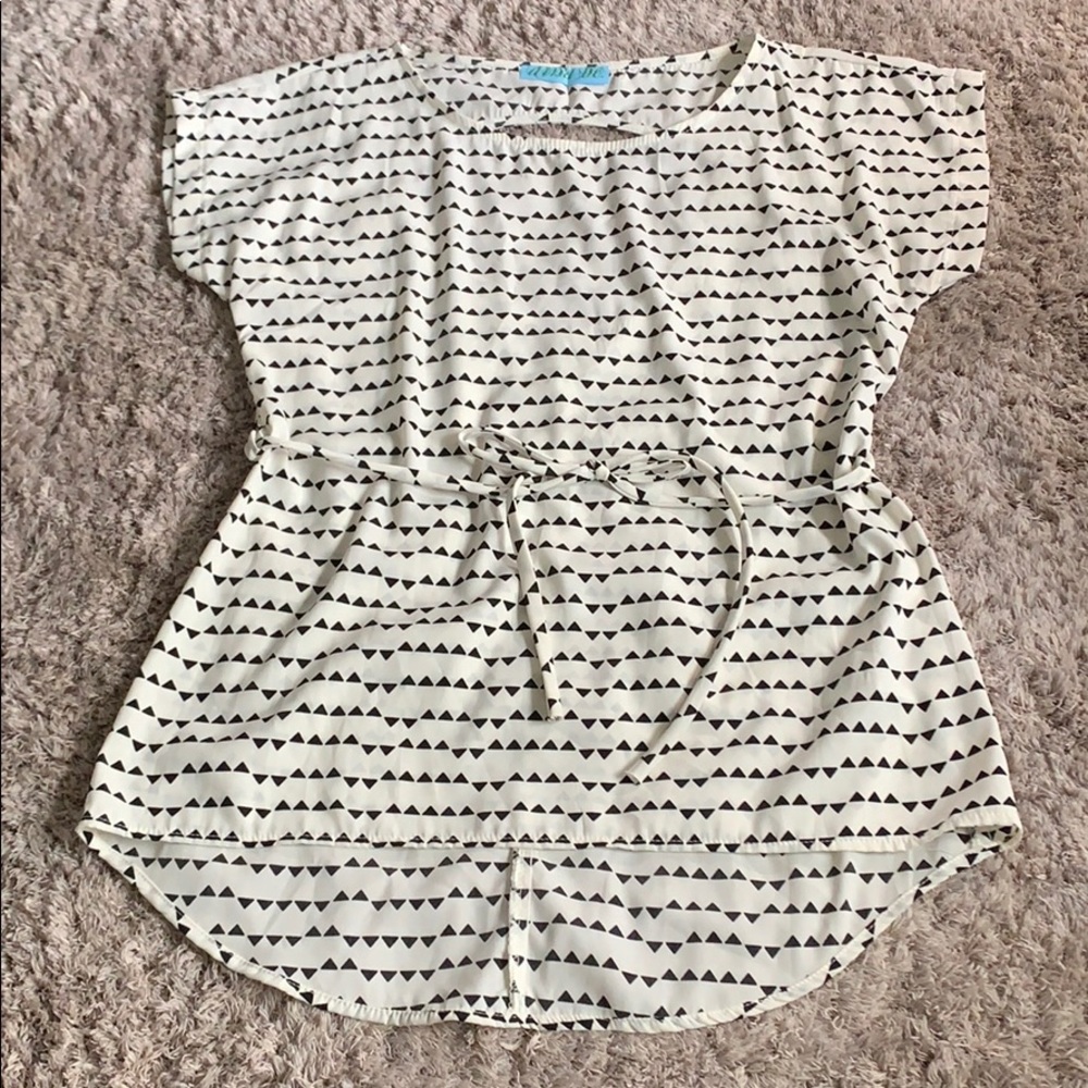 Black and white top